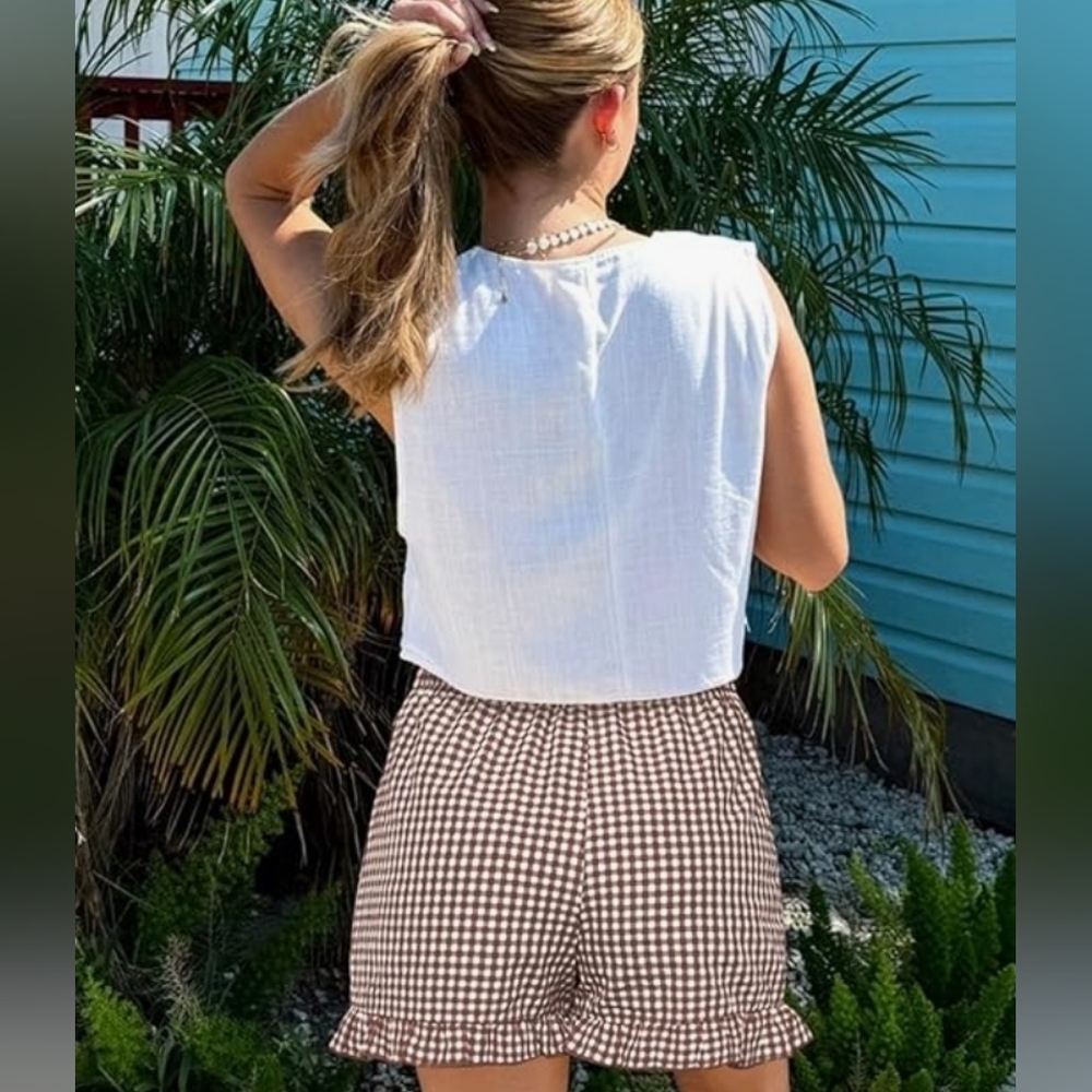NWT* Aonaluyo Beige (NOT Coffee color)  Checkered Shorts